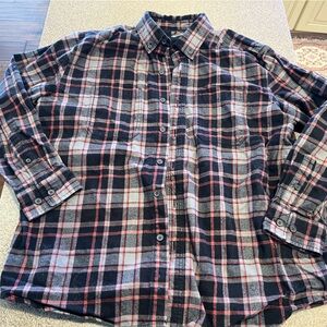 Casual Plaid Button-Down Shirt - Black, Gray, and Red